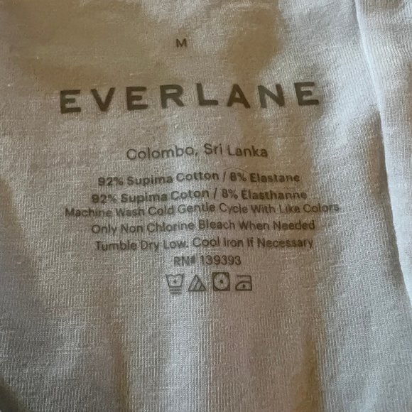 Everlane Basics T-Shirt Set (3) in White, Navy Blue, & Teal Size Medium - Picture 9 of 11